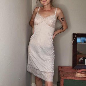 Vintage 70s/80s Vanity Fair White slip dress, bridal lingerie